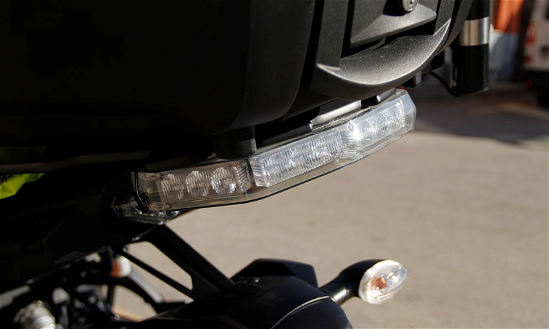 maxiBLINK moto orqa mayok